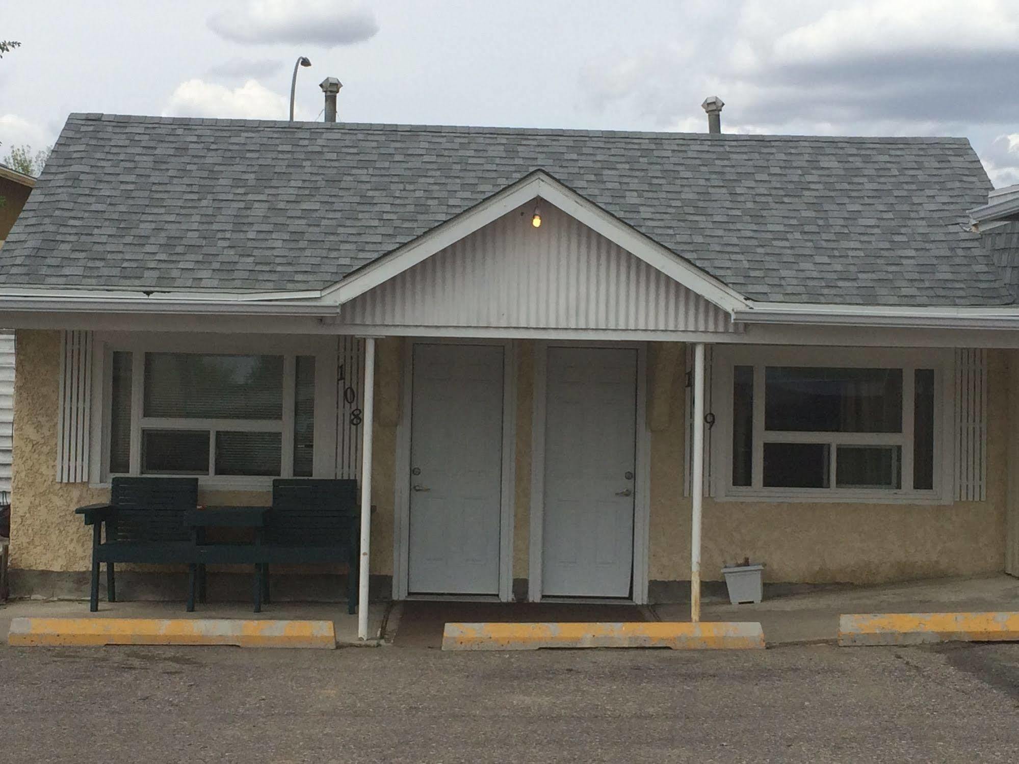 Fort Motel Fort Macleod Exterior foto